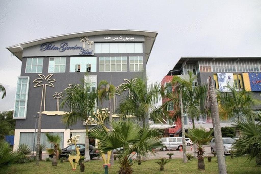 Palm Garden Hotel Brunei Bandar Seri Begawan Bagian luar foto